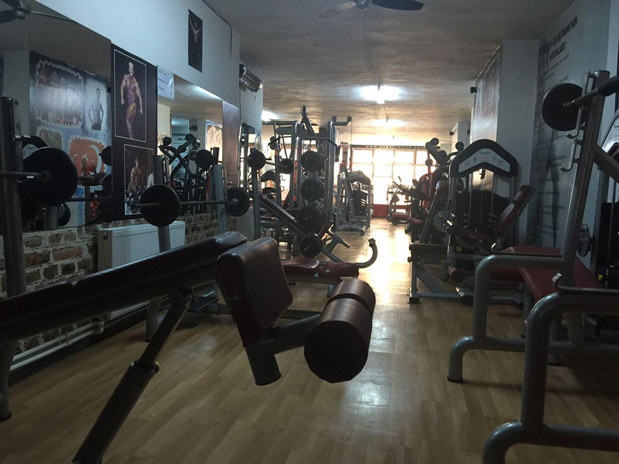 Özgür Çelik Spor Merkezi